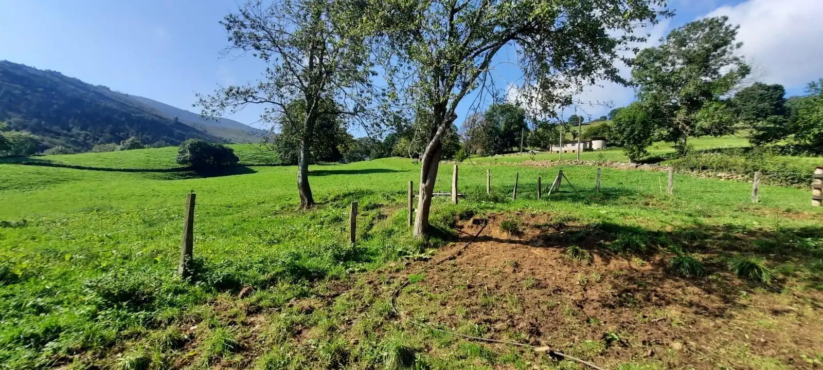 Finca rústica en venda en Villacarriedo amb Jardí privat