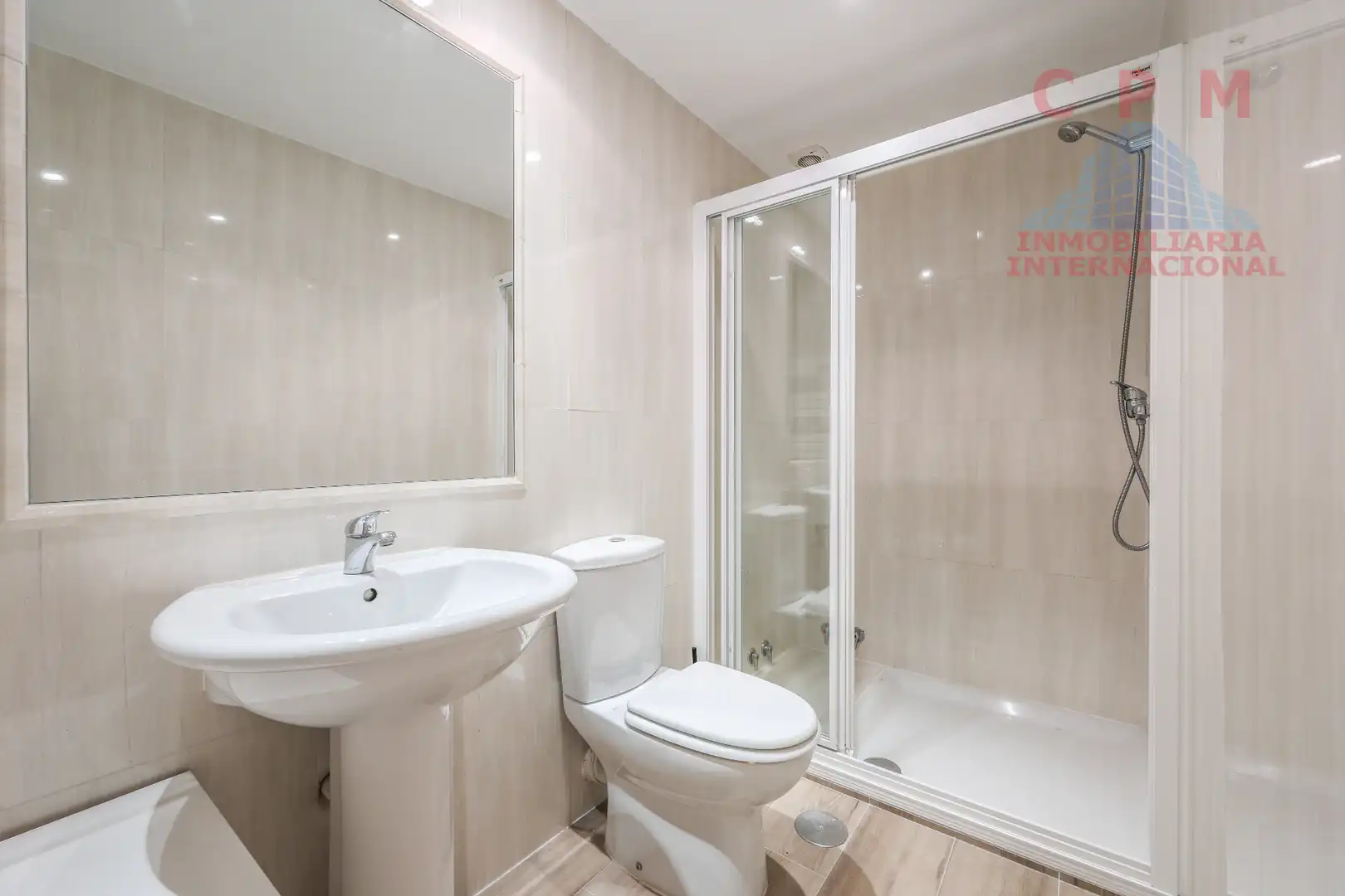 Badezimmer von Wohnung zur Miete in Hortaleza