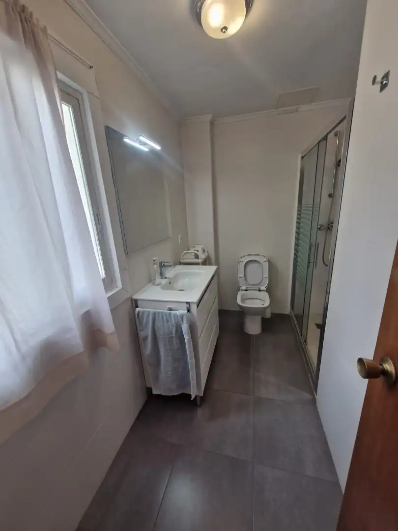 Bathroom of Flat for sale in Ourense Capital   with Heating, Parquet flooring and Terrace