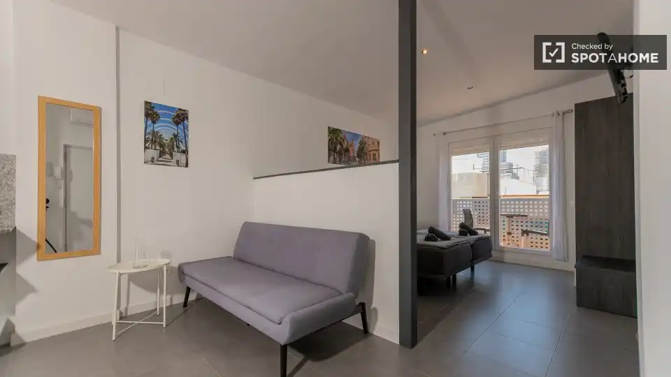 Sala d'estar de Pis de lloguer en Valencia amb Aire condicionat, Calefacció i Moblat