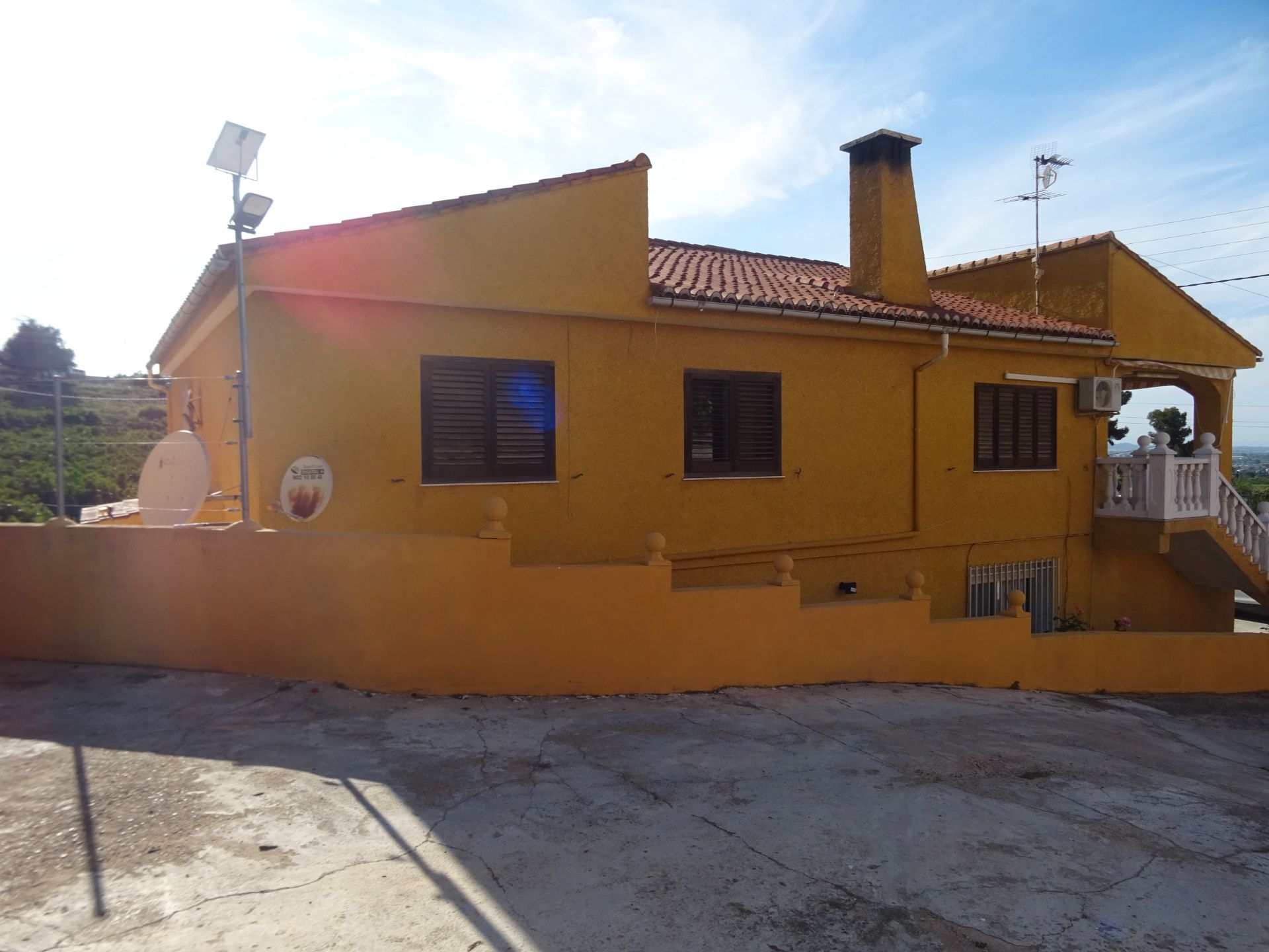 Vista exterior de Finca rústica en venda en Alzira amb Aire condicionat, Terrassa i Traster