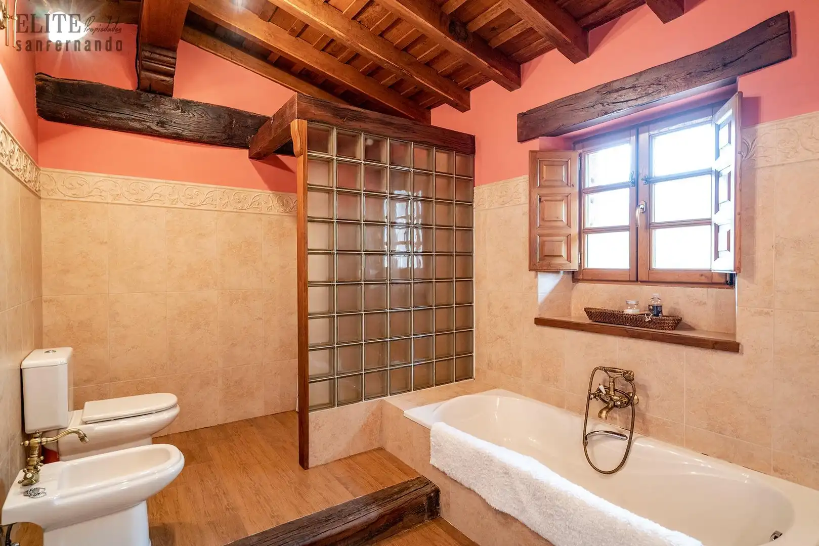 Baño de Casa o chalet en venta en Bárcena de Pie de Concha con Calefacción, Jardín privado y Terraza