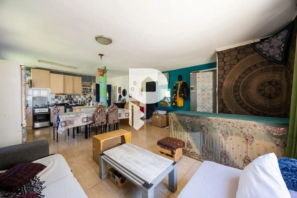Sala d'estar de Casa o xalet en venda en Cervelló amb Aire condicionat, Jardí privat i Terrassa