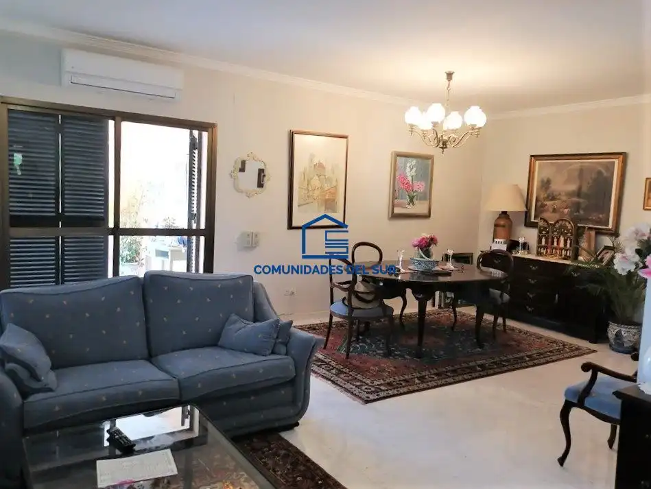 Living room of Houses for rent in El Puerto de Santa María  with Air Conditioner, Private garden and Swimming Pool
