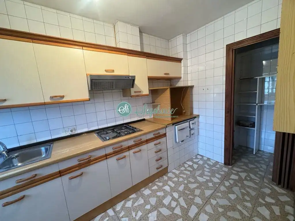 Kitchen of Houses for sale in Segovia  with Heating and Terrace