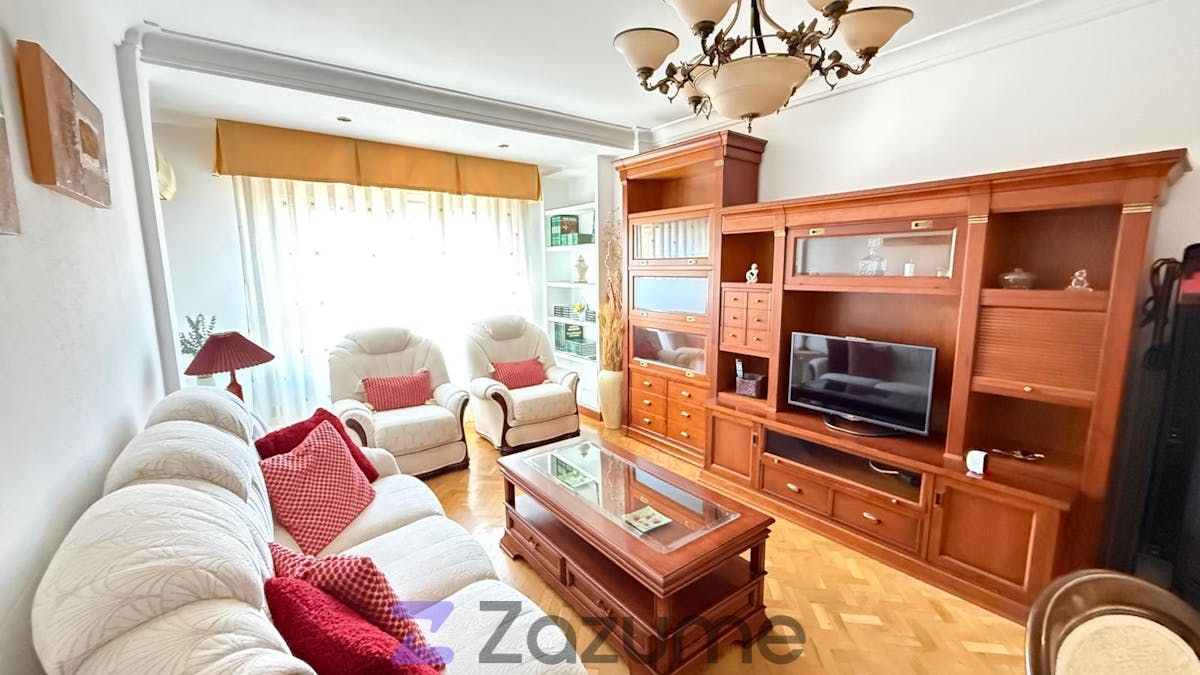 Flat to rent in El Pilar - La Estación