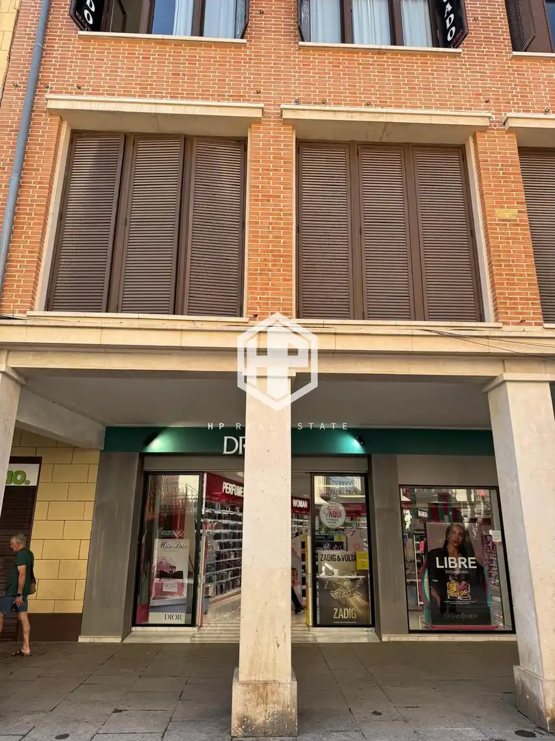 Vista exterior de Piso en venta en Alcalá de Henares con Calefacción