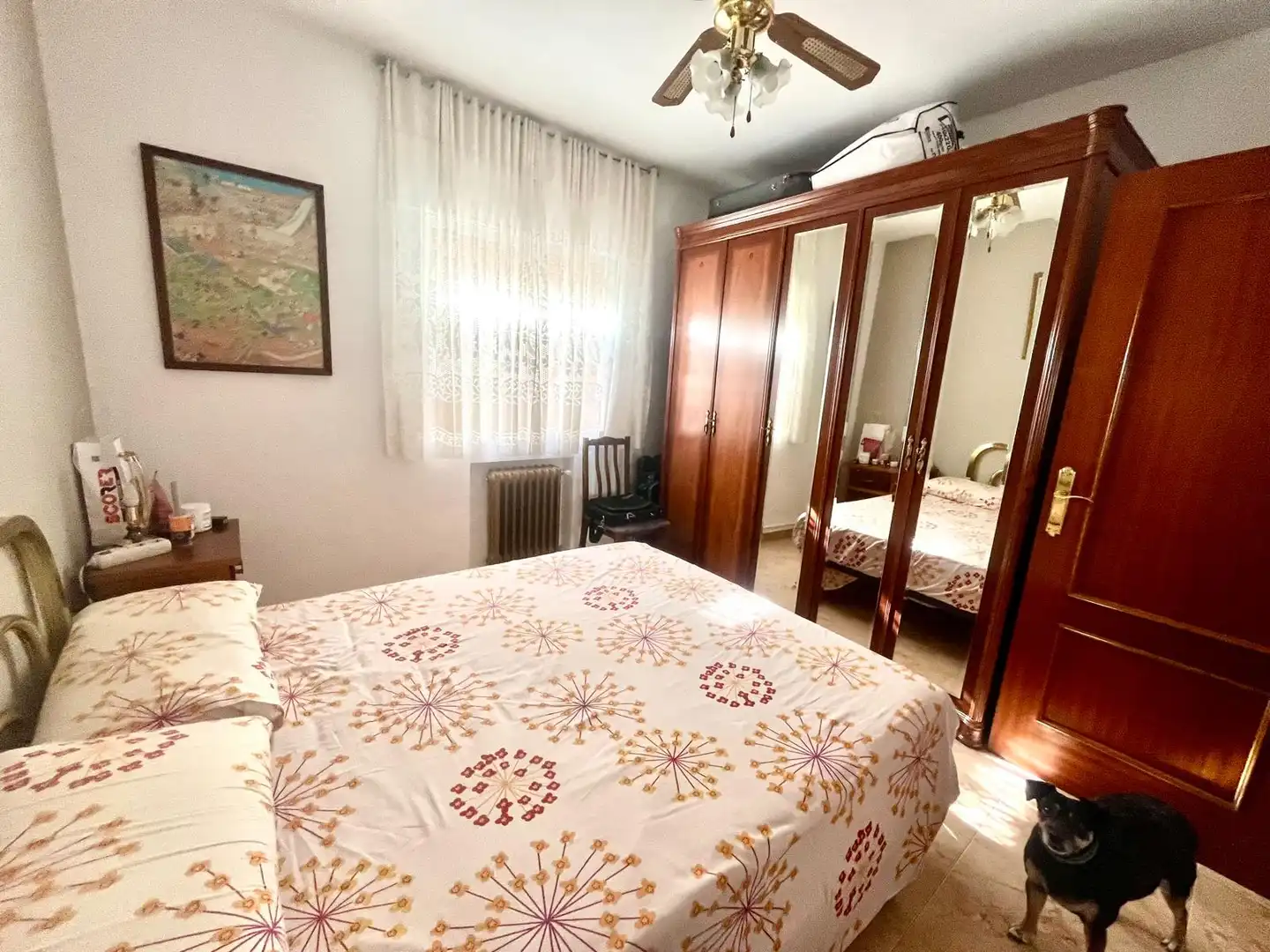 Habitación de Casa adosada en venta en Fernán Caballero con Jardín privado y Amueblado