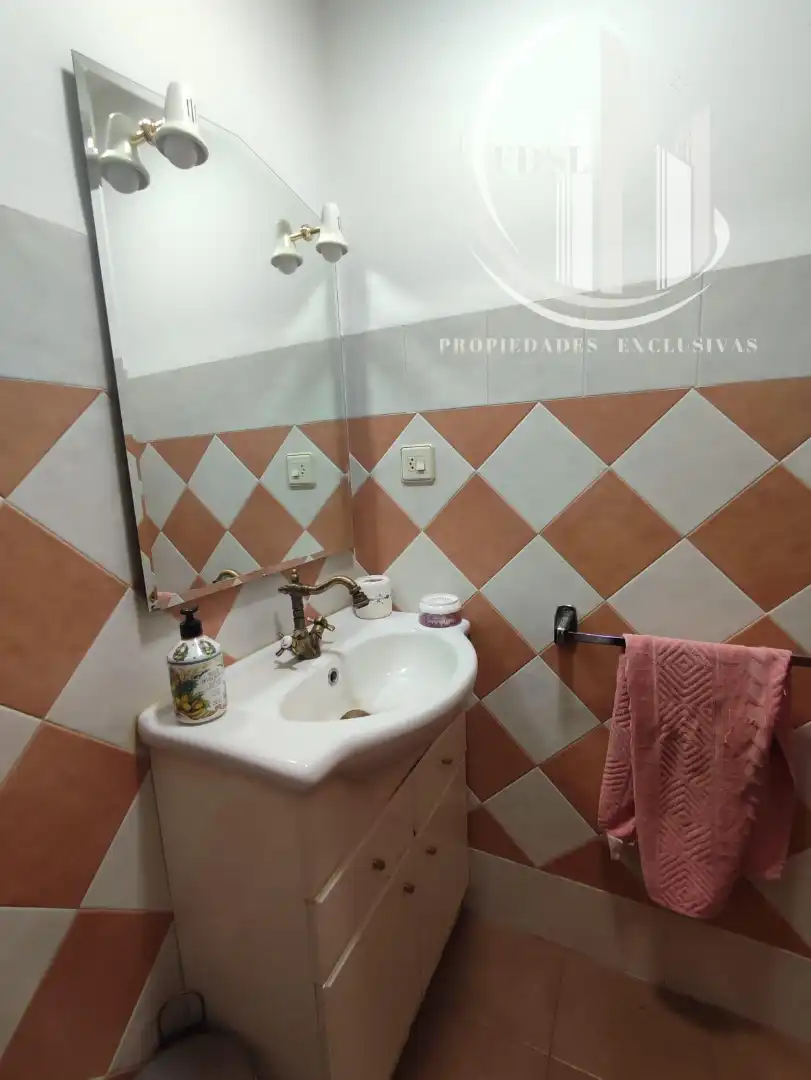 Baño de Casa adosada en venta en Ojacastro con Terraza, Trastero y Amueblado