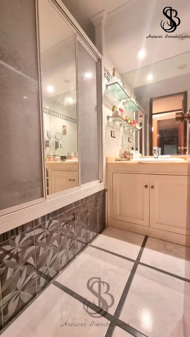 Baño de Piso en venta en Alicante / Alacant con Aire acondicionado, Calefacción y Parquet