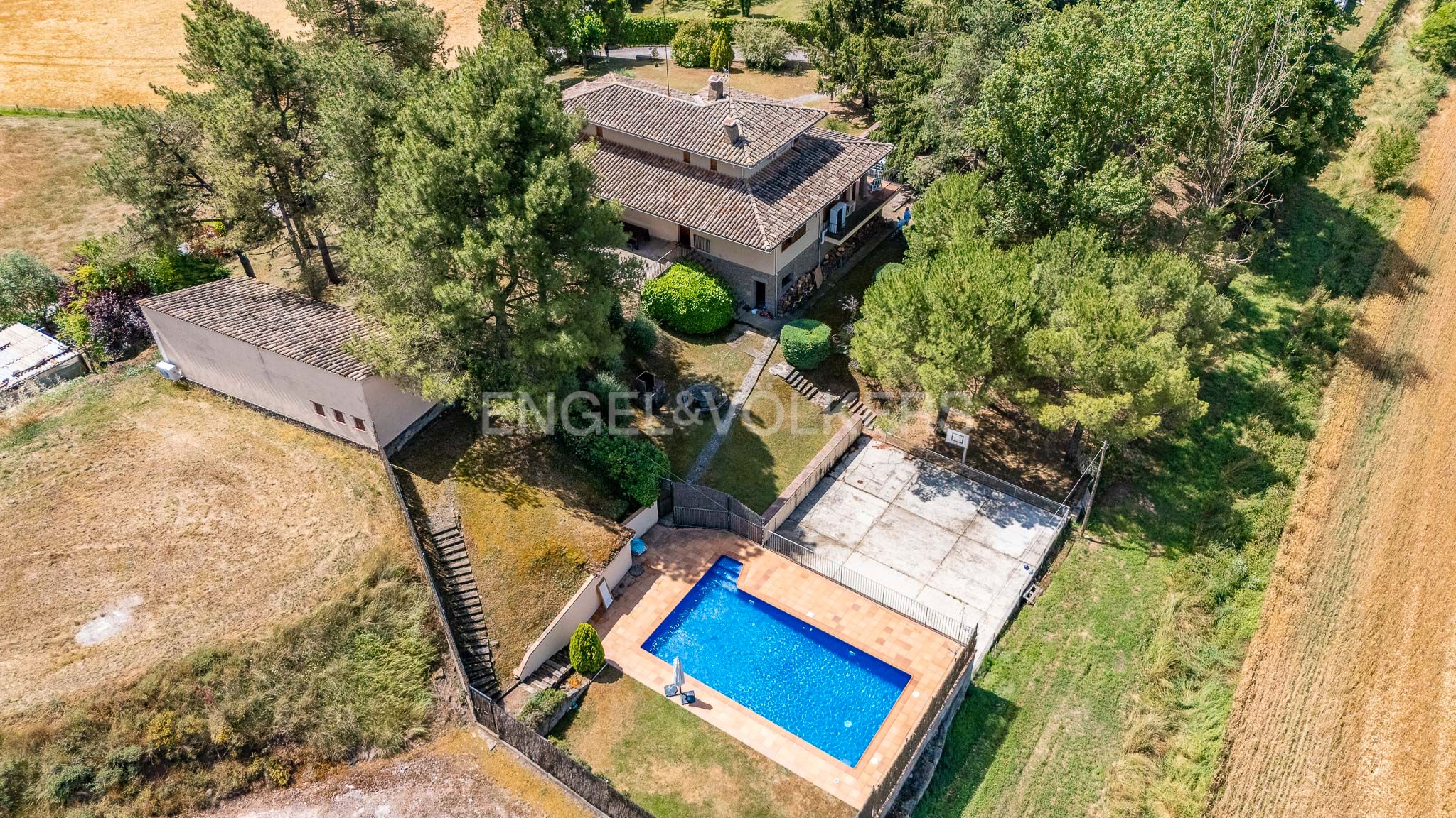 Exterior view of House or chalet for sale in Sant Boi de Lluçanès  with Heating, Private garden and Swimming Pool