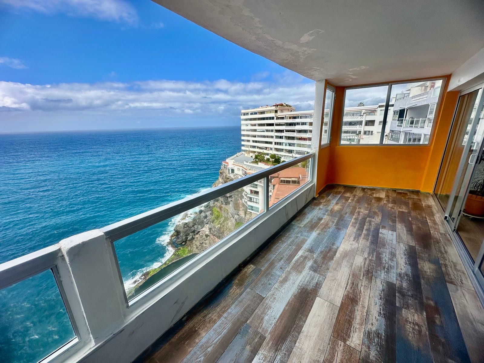 Exterior view of Flat for sale in Los Realejos  with Parquet flooring, Terrace and Furnished