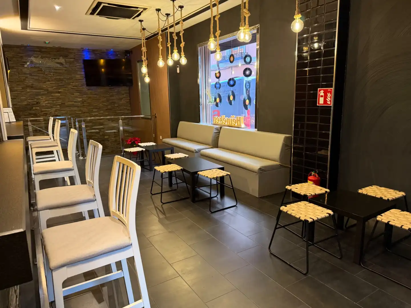 Local comercial en traspaso en General almirante 12, imagen 9