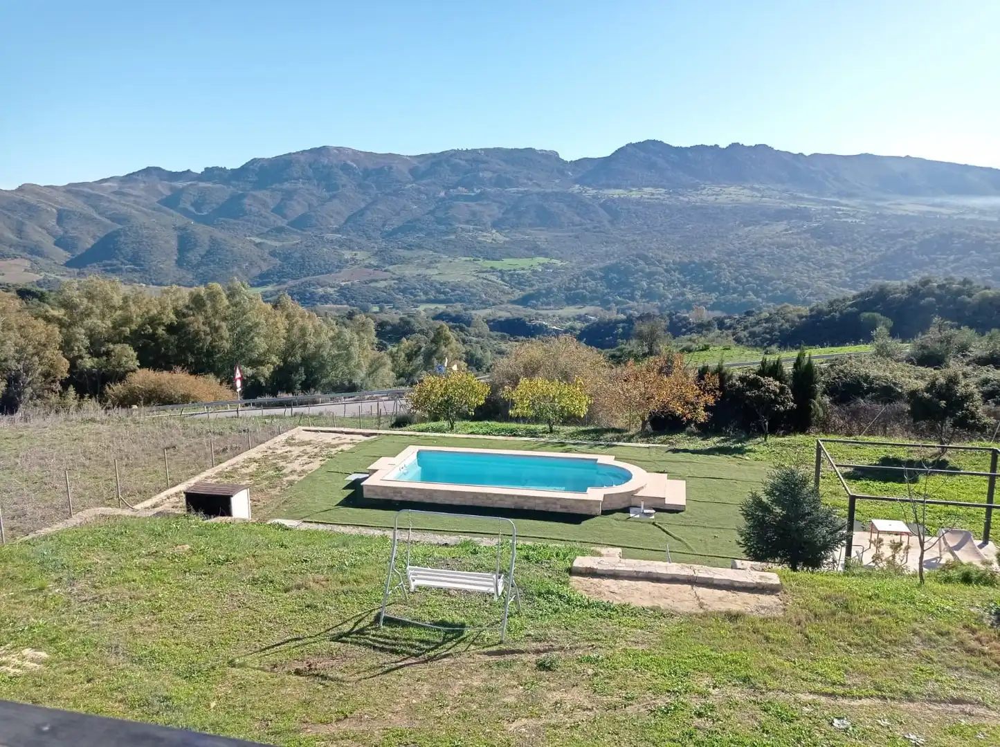 Piscina de Casa o xalet en venda en Cortes de la Frontera amb Aire condicionat, Calefacció i Terrassa