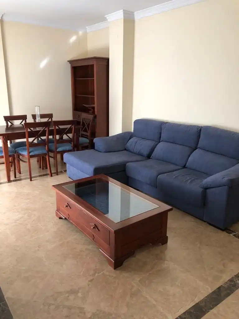 Piso de alquiler en La Calzada - La Florida