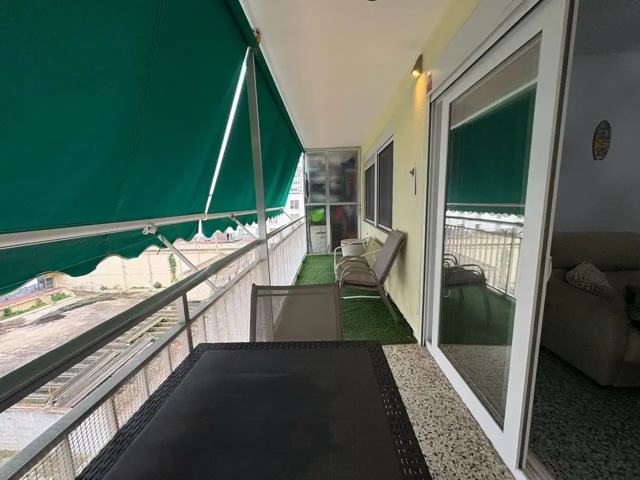 Terrasse von Wohnung zum Verkauf in Cullera mit Klimaanlage, Privatgarten und Terrasse
