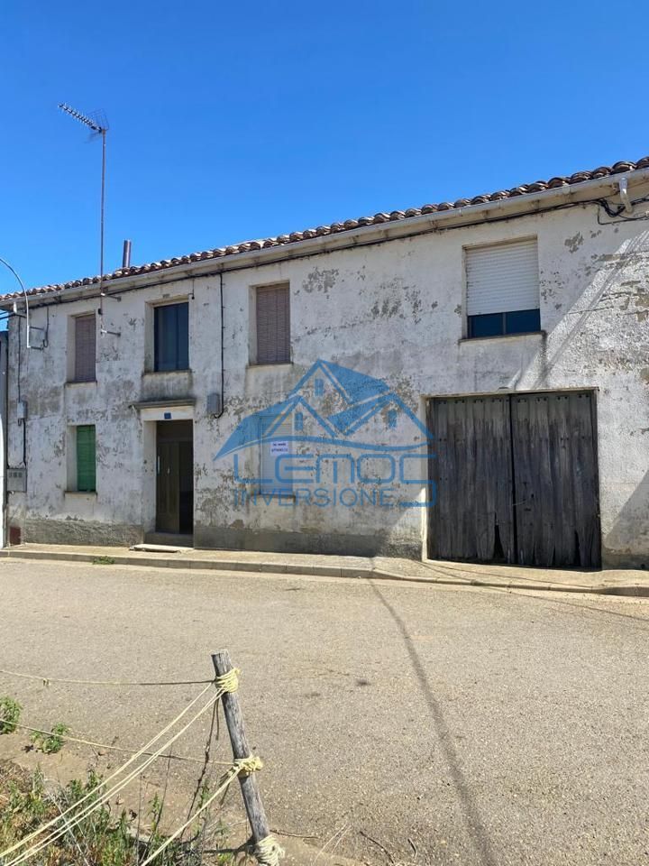 Exterior view of House or chalet for sale in Cubillas de Rueda