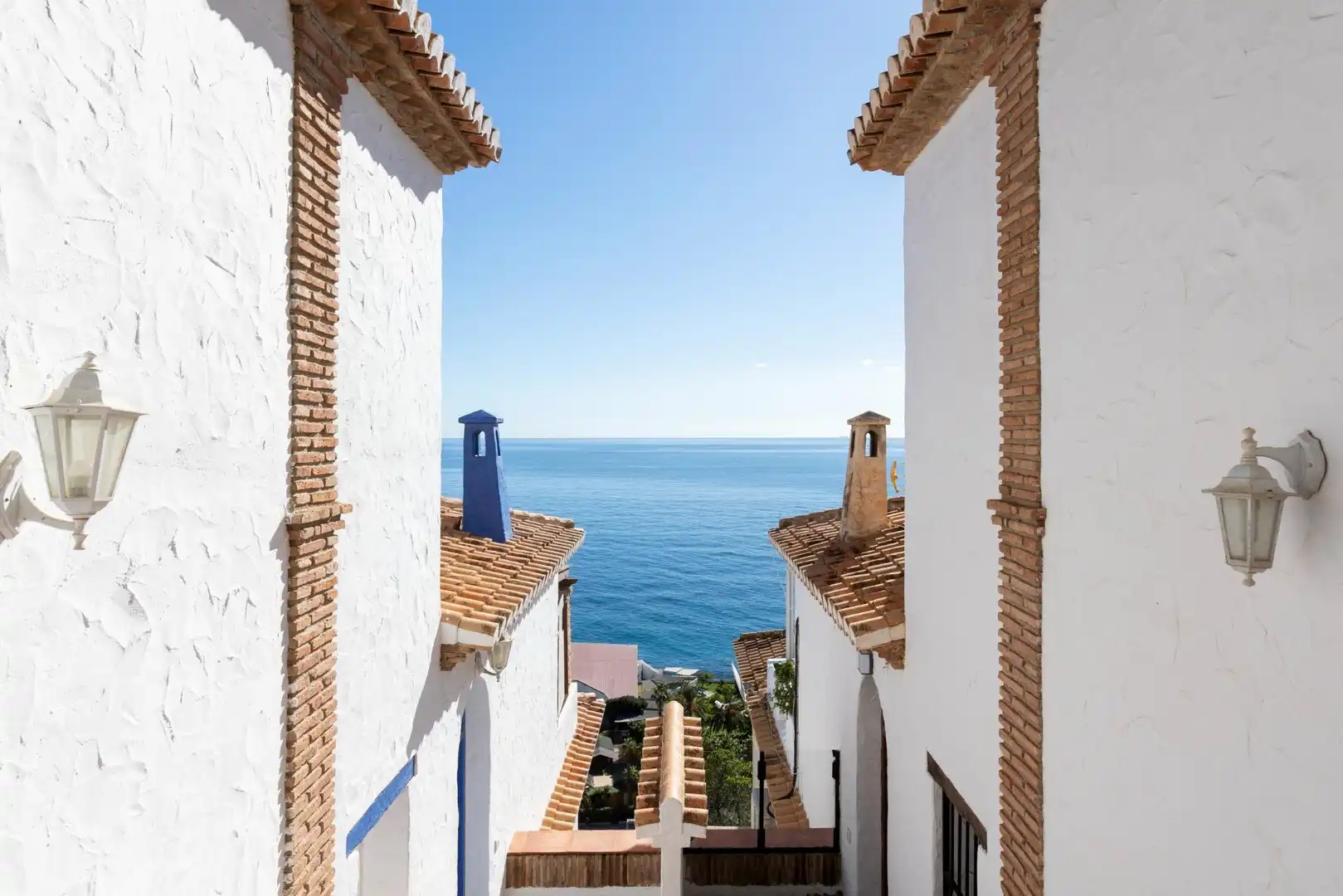 Vista exterior de Casa o chalet en venta en Almuñécar con Aire acondicionado, Jardín privado y Terraza