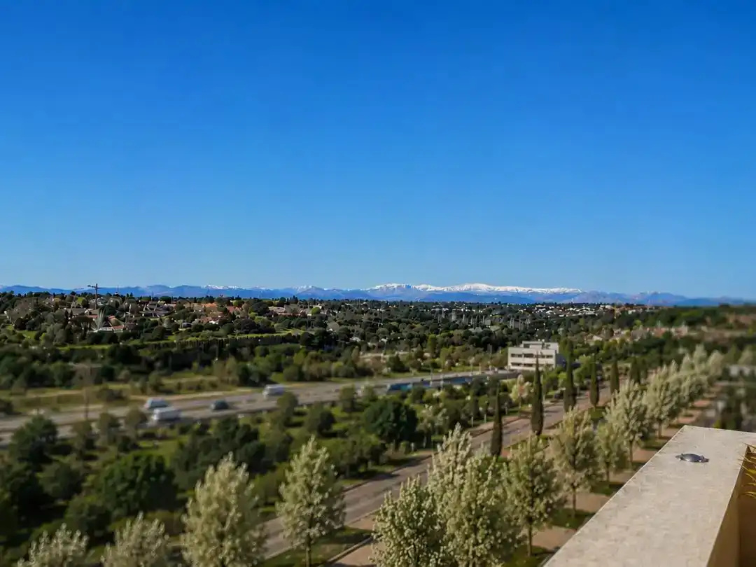 Vista exterior de Ático en venta en Boadilla del Monte con Aire acondicionado y Terraza