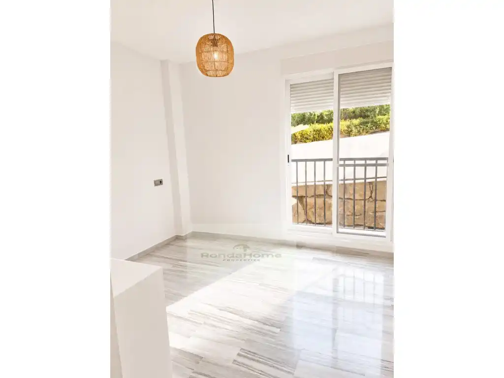 Bedroom of Flat for rent in Benahavís