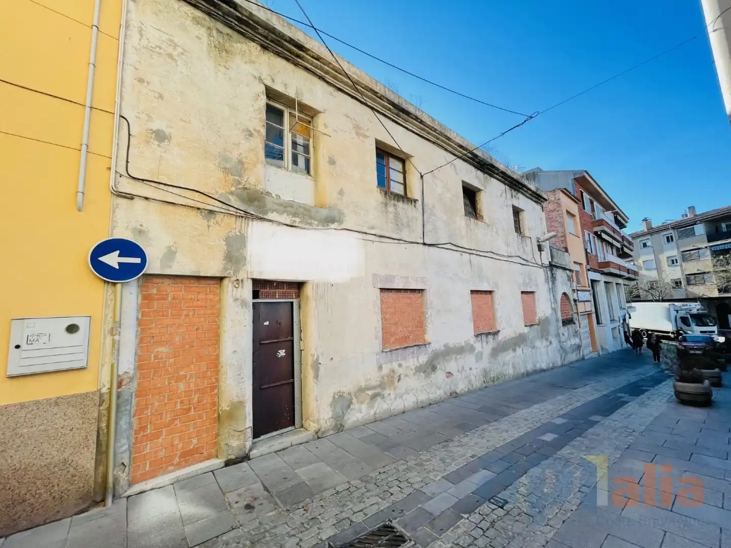 Vista exterior de Casa adosada en venda en Tordera amb Terrassa