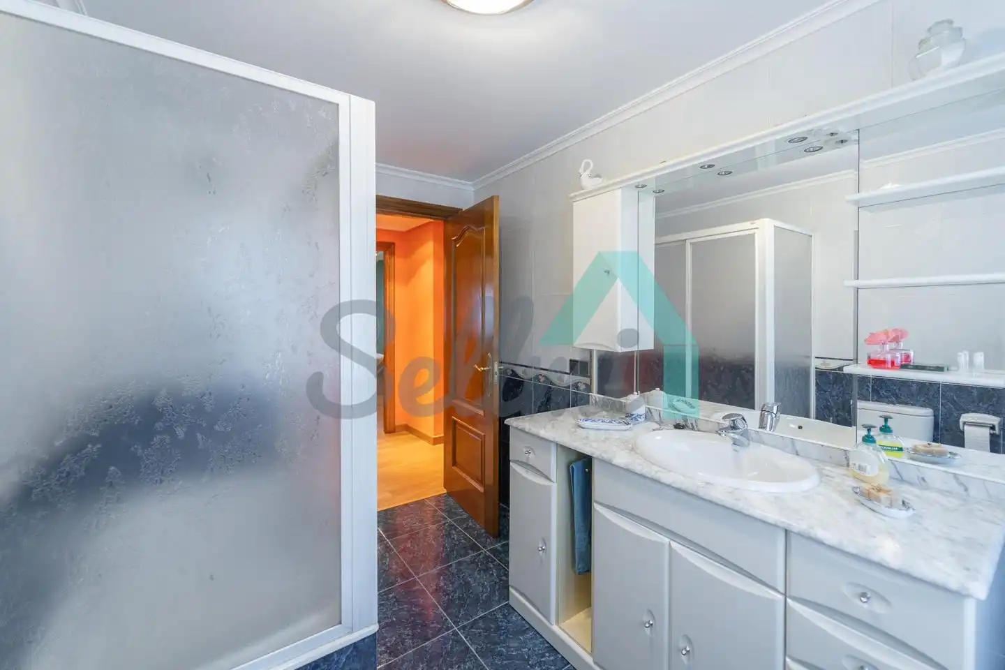 Bathroom of Houses for sale in Morcín  with Heating, Private garden and Terrace