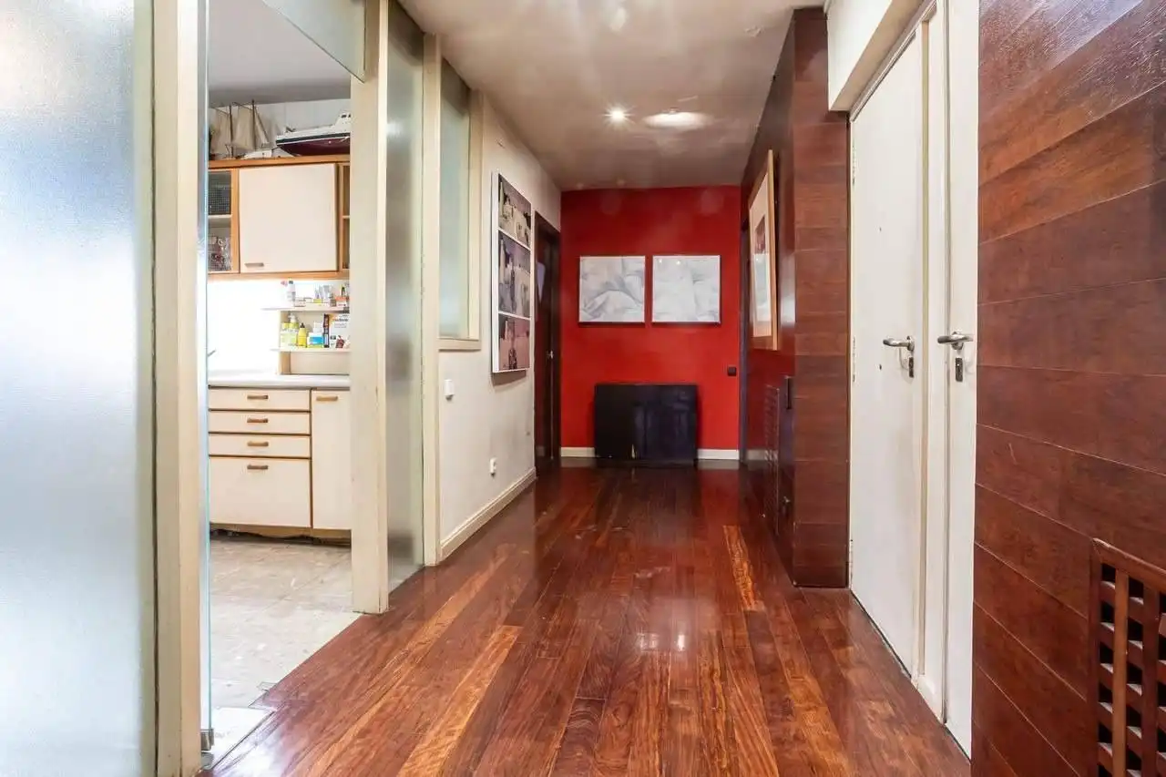 Flat for sale in Valencia  with Air Conditioner and Parquet flooring