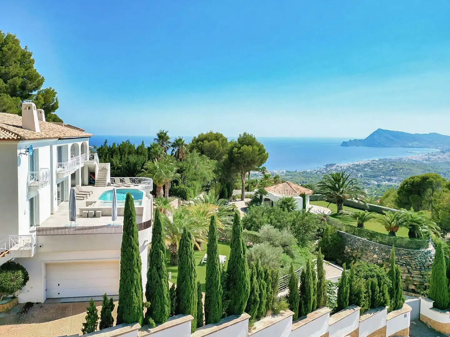 Villa con terrazza in vendita a Altea ciudad