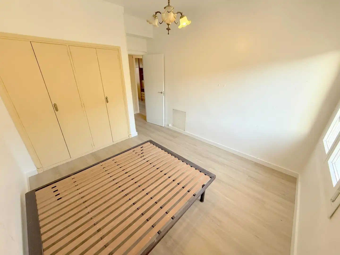 Habitación de Piso en venta en Estella / Lizarra con Parquet y Balcón