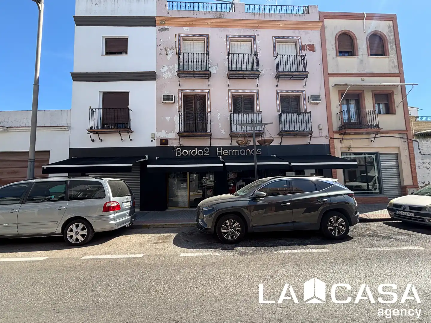 Piso en venta en Dos Hermanas con Aire acondicionado