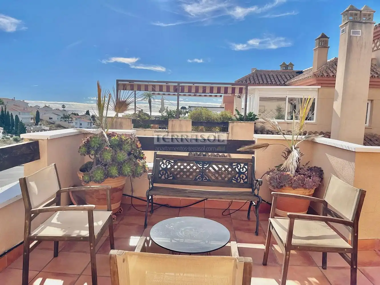 Terraza de Ático en venta en Vélez-Málaga con Aire acondicionado, Calefacción y Jardín privado