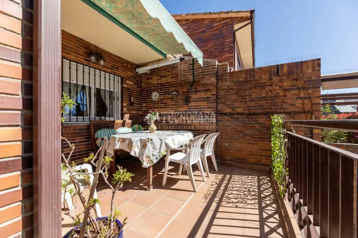 Terraza de Casa adosada en venta en Torrelodones con Calefacción, Jardín privado y Terraza