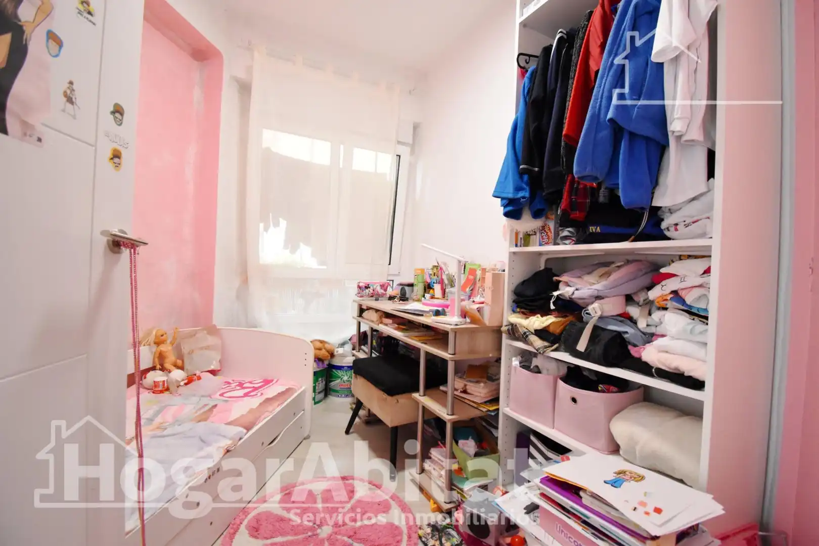 Bedroom of Flat for sale in Oliva  with Parquet flooring, Furnished and Balcony
