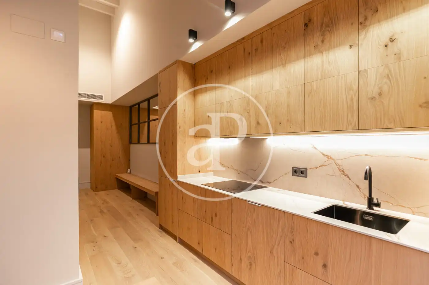 Küche von Wohnung zum Verkauf in Barcelona mit Klimaanlage, Heizung und Terrasse
