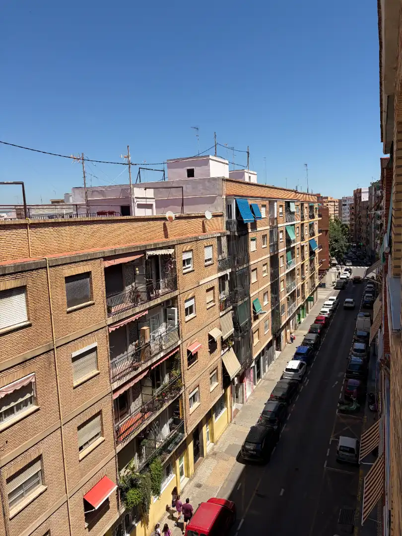 Exterior view of Flat for sale in Valencia  with Balcony
