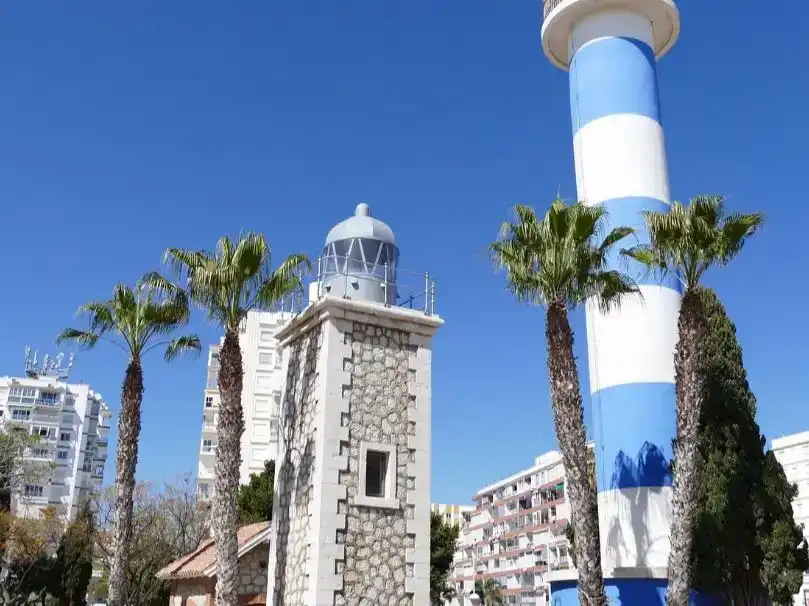 Vista exterior de Pis de lloguer en Vélez-Málaga amb Aire condicionat, Piscina i Balcó