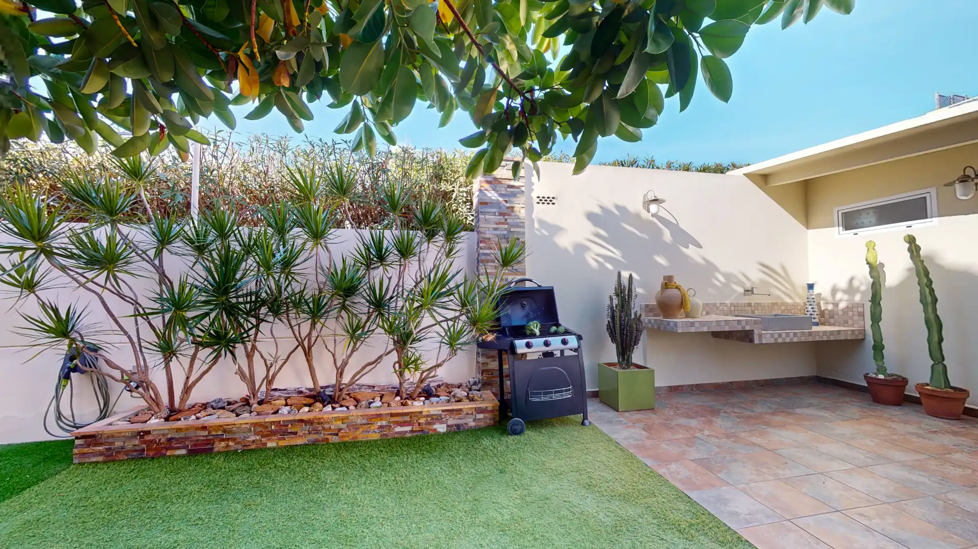 Terraza de Piso de alquiler en Dénia con Aire acondicionado, Calefacción y Jardín privado