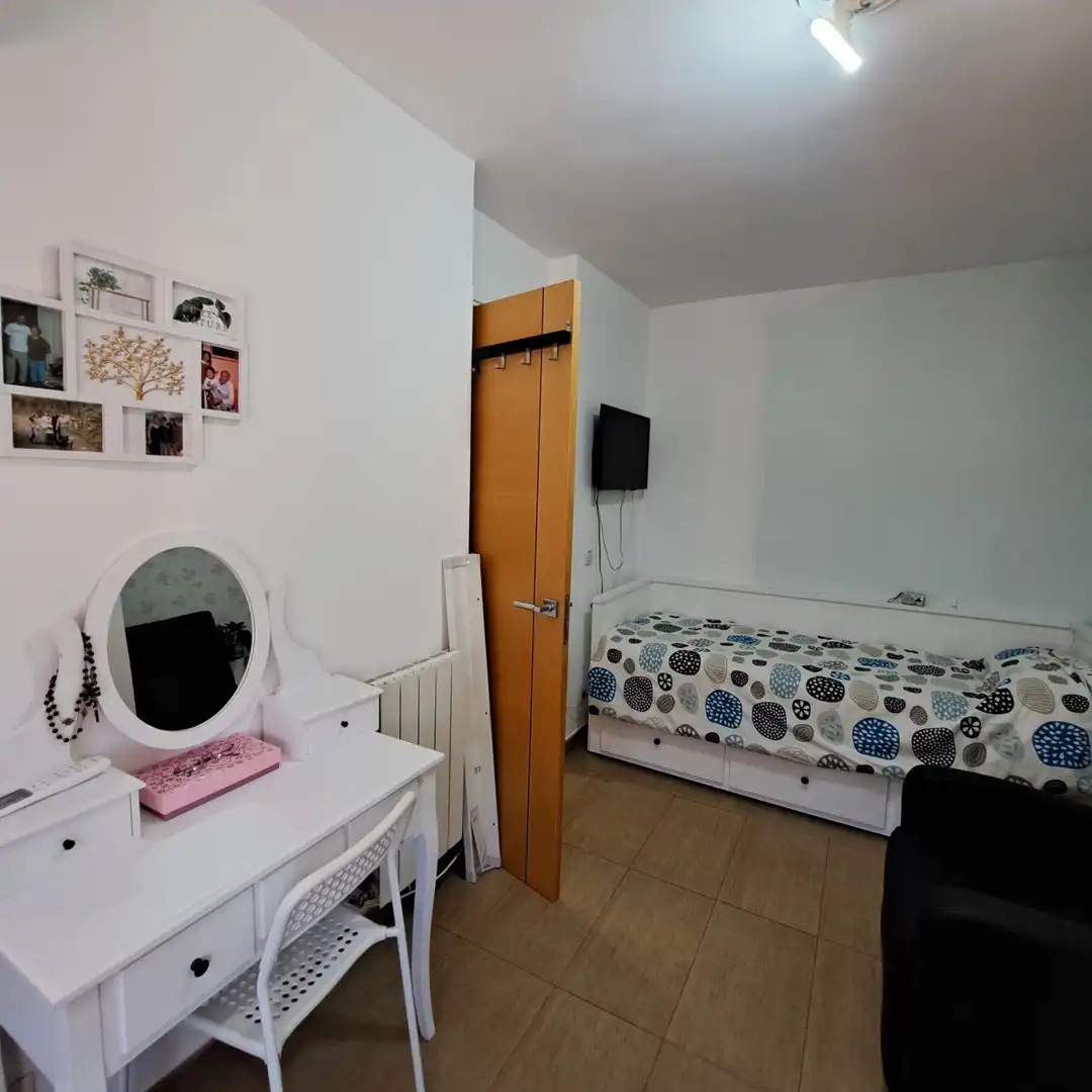 Dormitori de Casa adosada en venda en Valdemoro amb Calefacció i Jardí privat