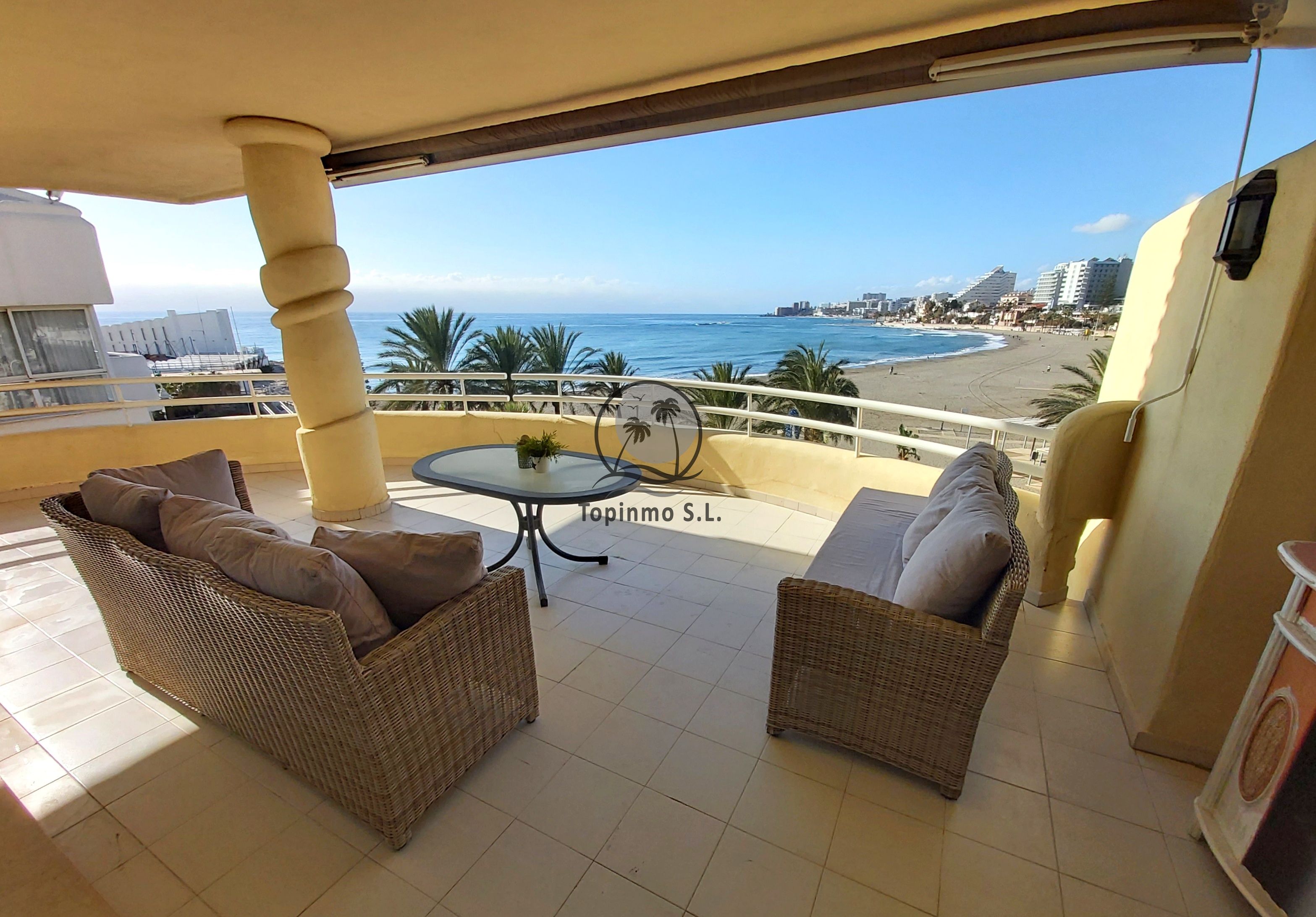 Vista exterior de Dúplex de lloguer en Benalmádena amb Aire condicionat, Calefacció i Terrassa