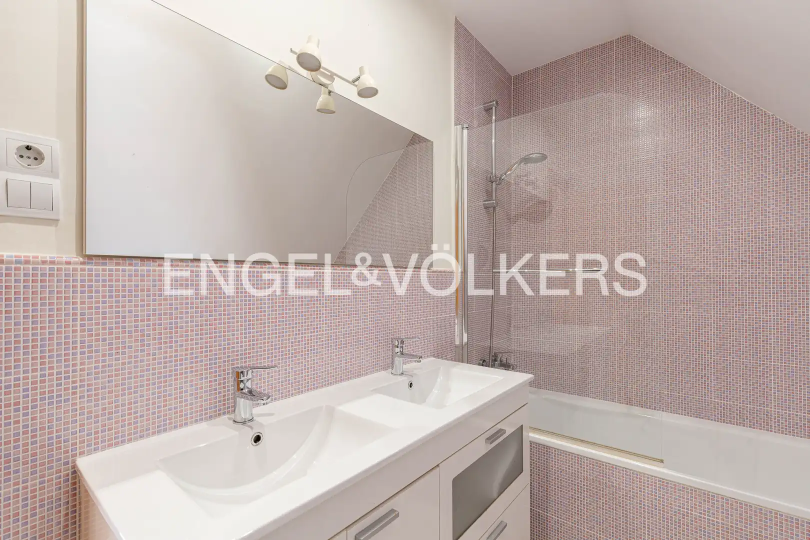 Adosado con piscina en venta en Pueblo, imagen 23