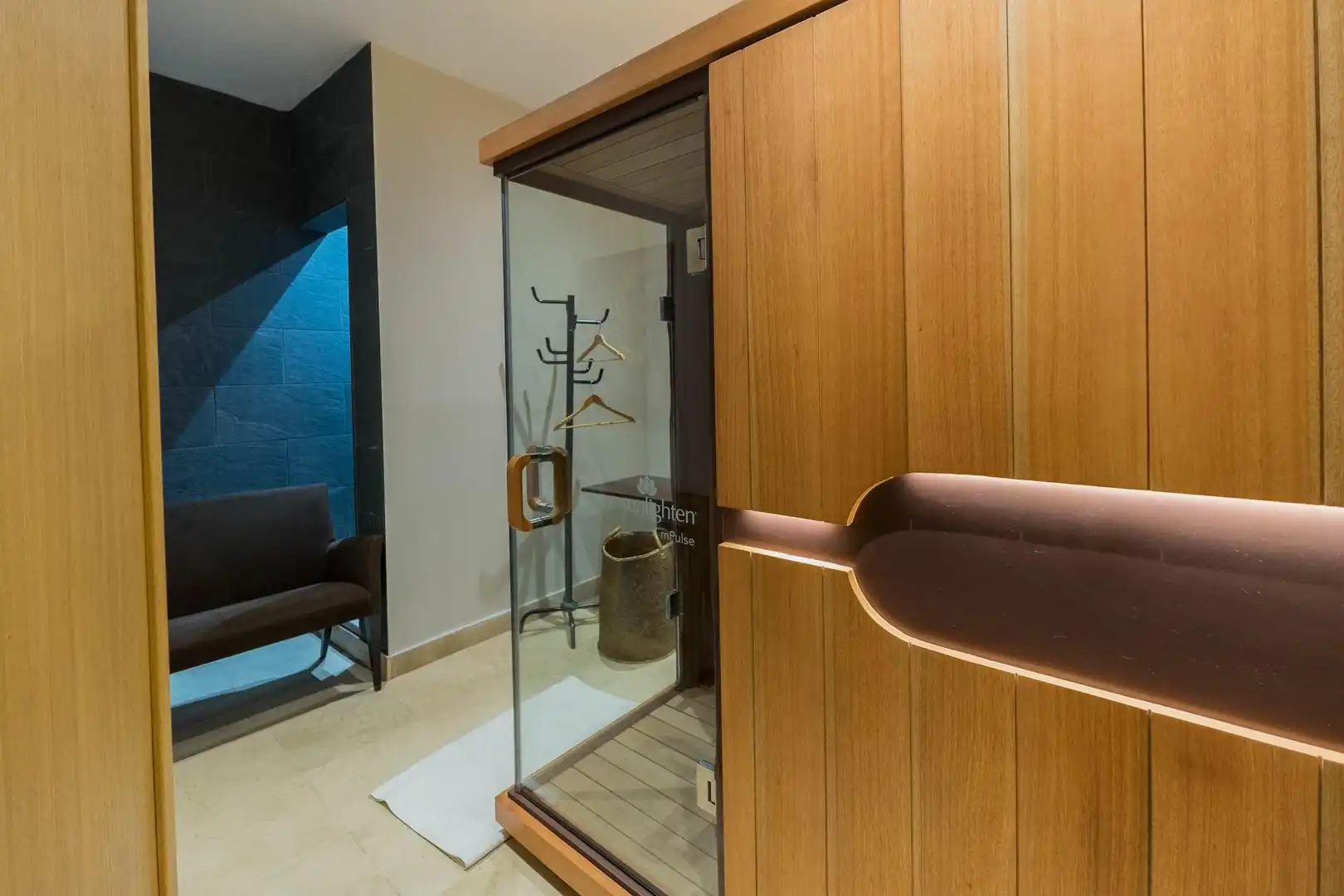 Flat for sale in Benahavís  with Air Conditioner, Heating and Private garden