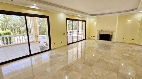 Foto 5 de Casa o xalet en venda a Hacienda Las Chapas, Málaga