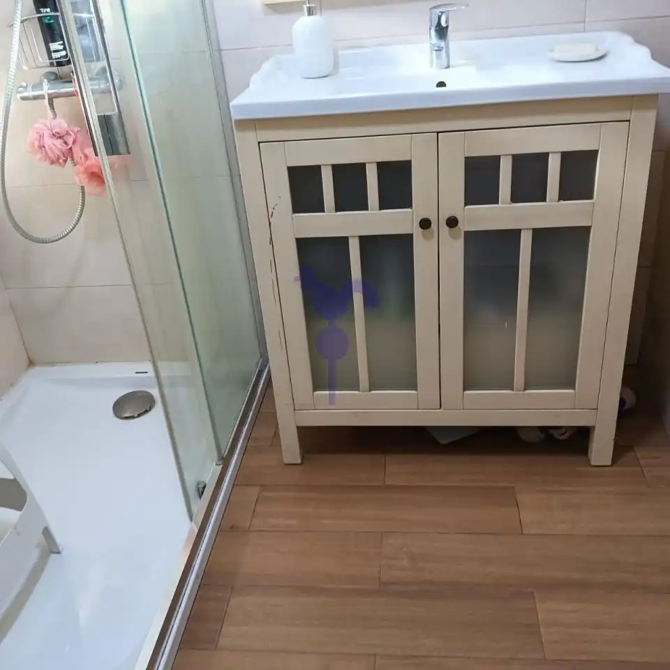 Baño de Piso en venta en León Capital  con Calefacción, Parquet y Terraza