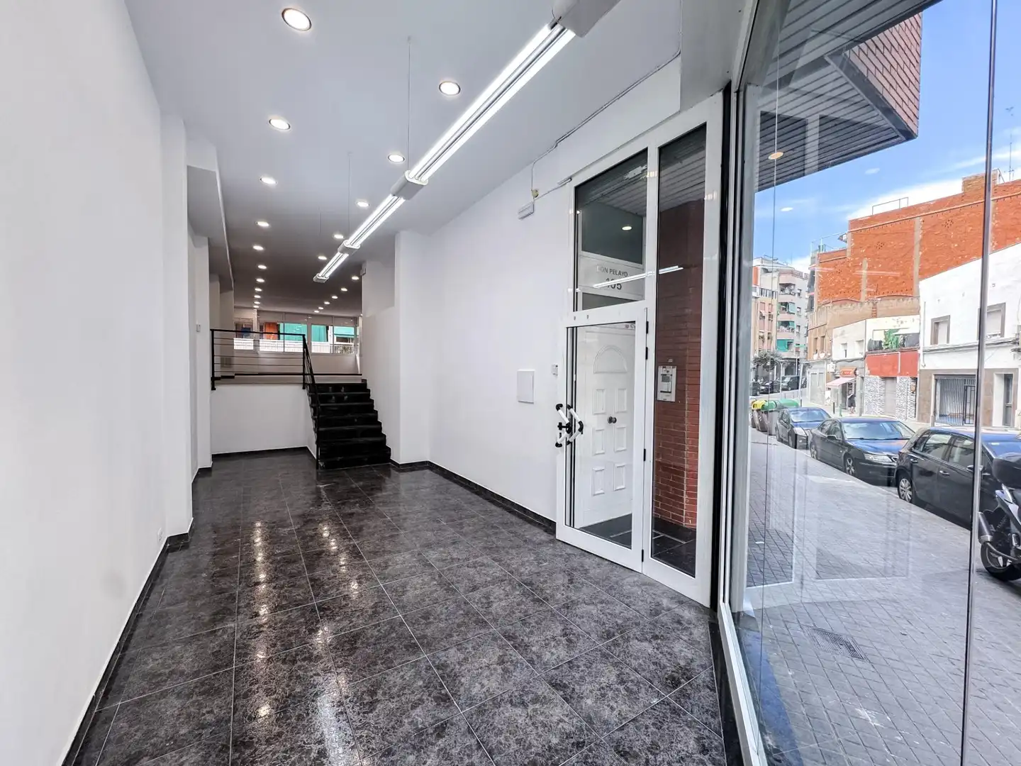 Gewerbefläche zum Verkauf in Carrer de Don Pelayo, imagen 6