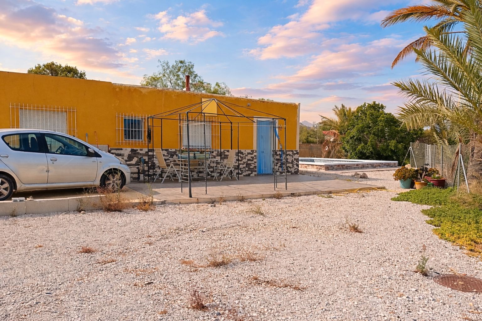 Vista exterior de Casa o chalet en venta en Alicante / Alacant con Aire acondicionado, Jardín privado y Parquet