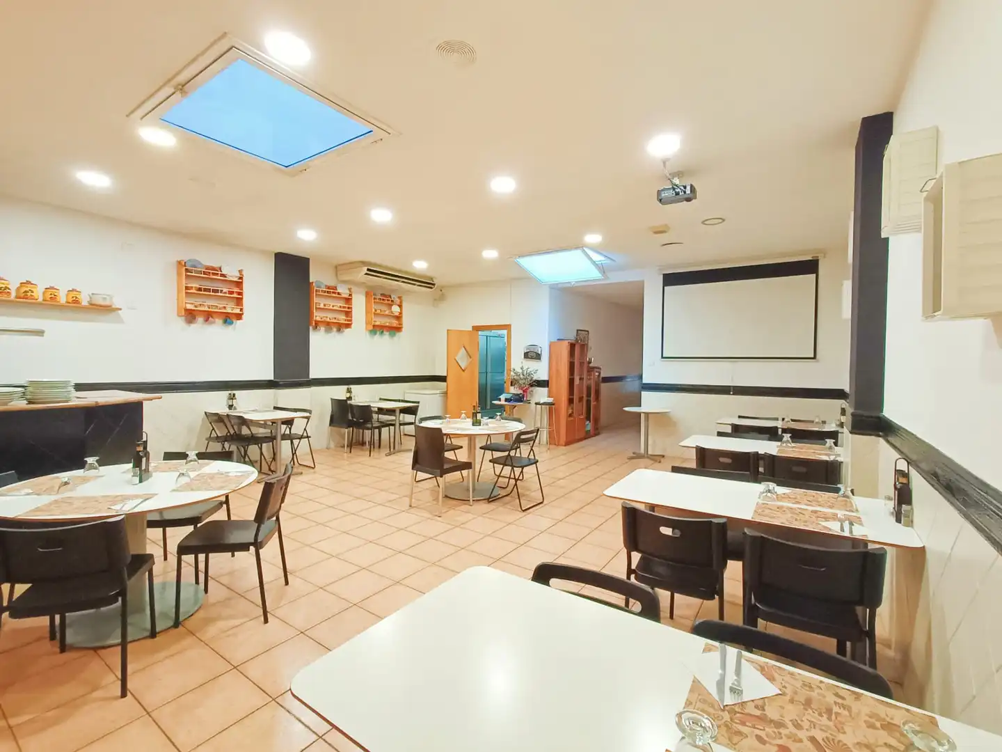 Local comercial en traspaso en Carrer de Larra, imagen 4