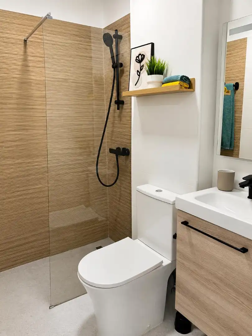 Bathroom of Apartments for rent in Santa Cruz de Tenerife  with Furnished, Oven and TV