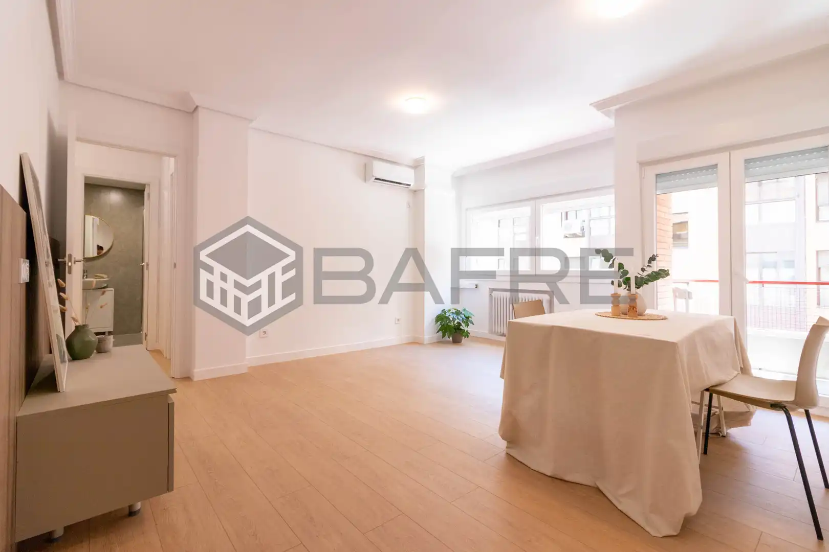Vista exterior de Piso en venta en Madrid con Aire acondicionado, Calefacción y Terraza