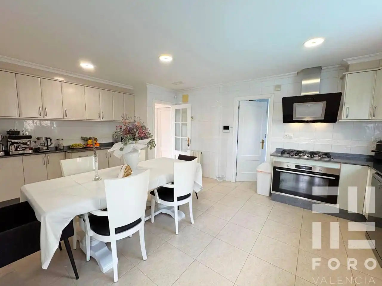 Cocina de Casa o chalet en venta en L'Eliana con Aire acondicionado, Jardín privado y Terraza