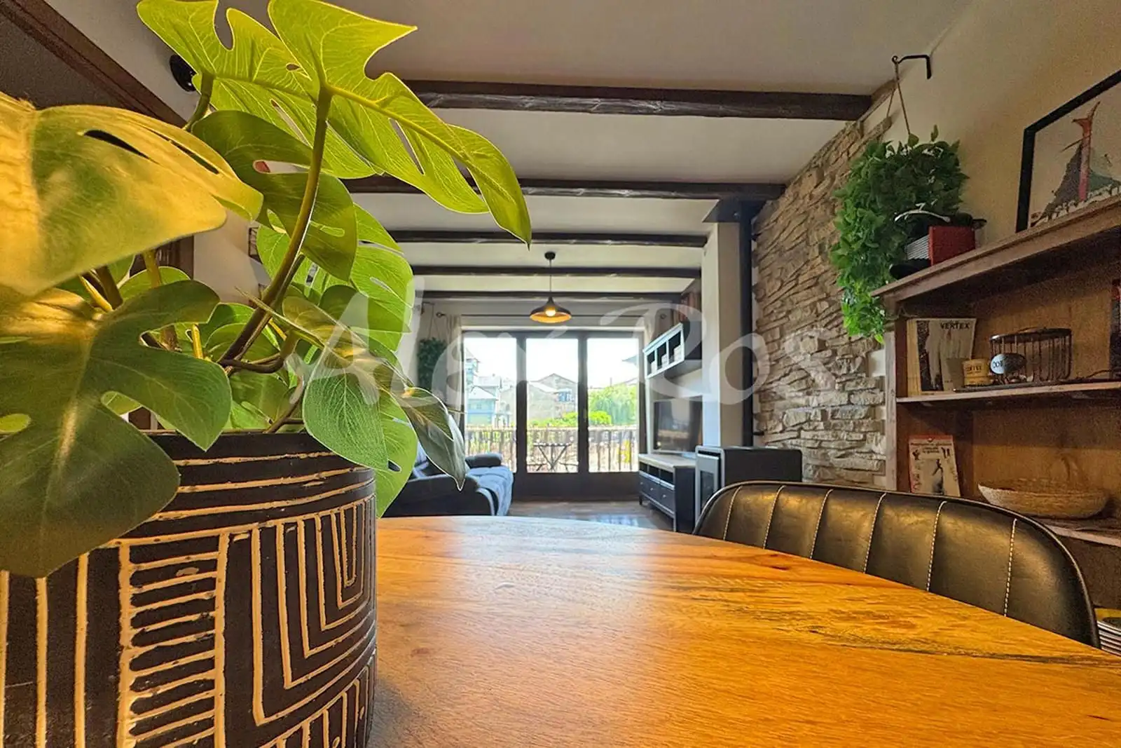 Esszimmer von Wohnungen zum Verkauf in Bellver de Cerdanya mit Terrasse, Abstellraum und Möbliert